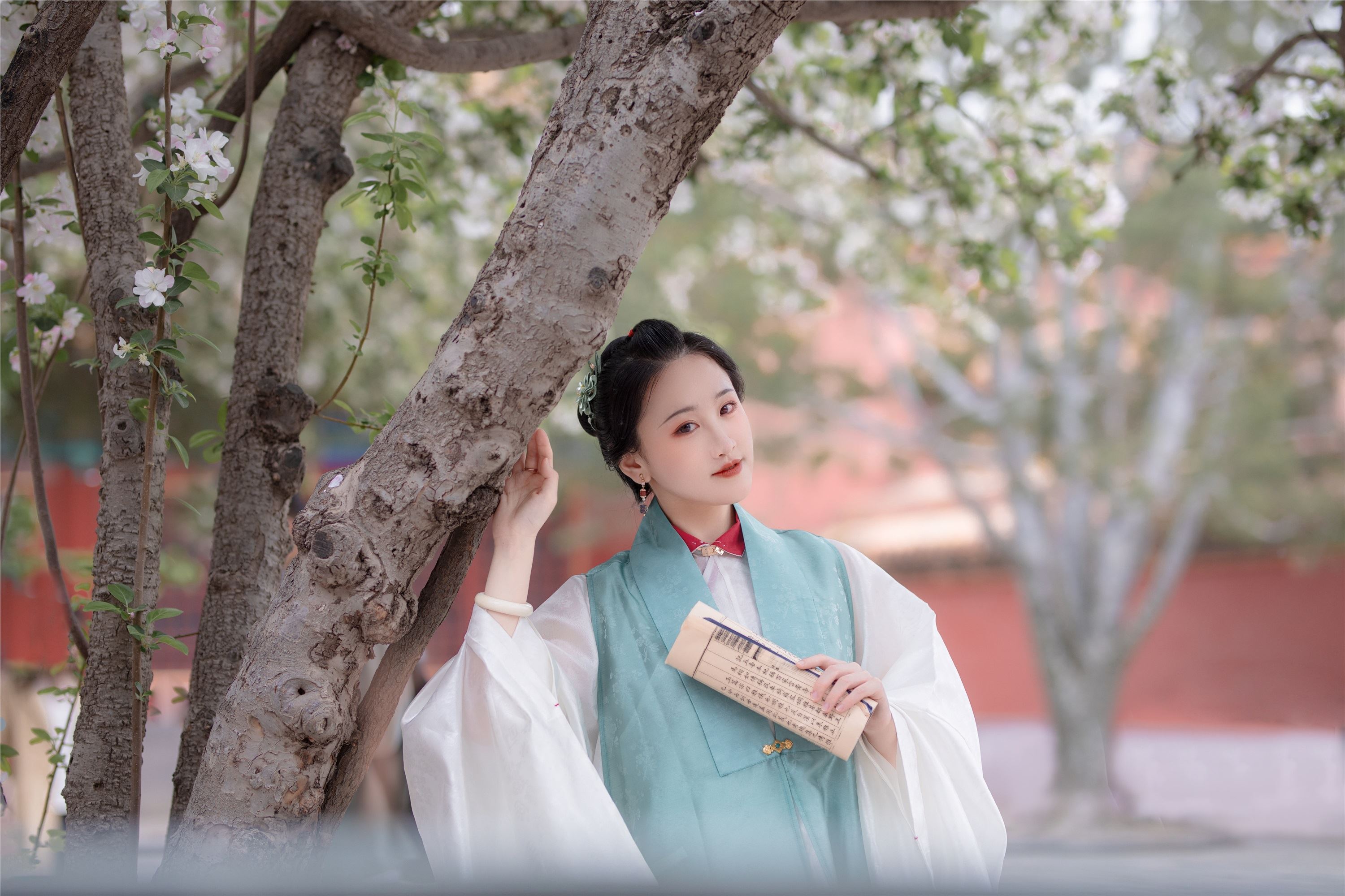 YITUYU艺图语 2021.08.30 花想容 晴空